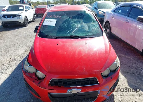 2015 Chevrolet Sonic Lt Auto из США, поврежденный, VIN 1G1JC5SH2F4174464